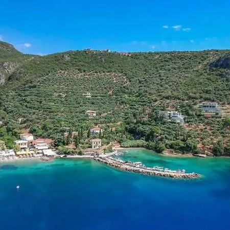 Coastal Stone With Spectacular Scenery Ferienhaus *